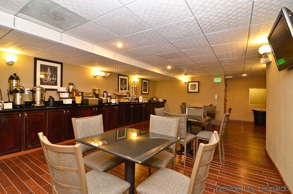 Envy Inner Harbor Hotel 3*
